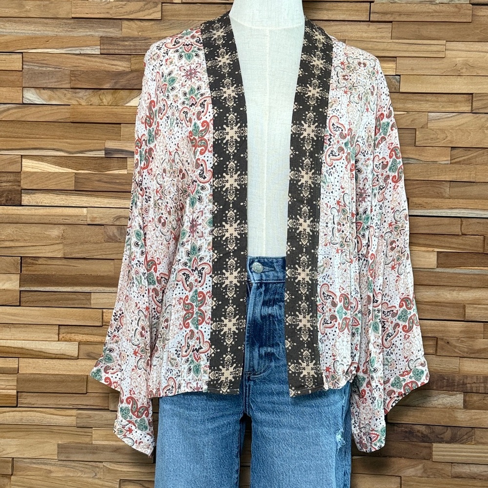 Michael Stars Evereve Patina Wide Sleeve Paisley Kimono Wrap. One size.